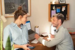 AVM FRITZ!Box 5590 Fiber (Wi-Fi 6 Glasfasermodem (WLAN AX), Bis 2.400 MBit/s (5 GHz) Und 1.200 MBit/s (2,4 GHz) -Elektronikpunkt 8bde6548c656fba346631879945eefa7