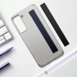 Samsung Galaxy S21 FE Hoesje - Samsung Slim Strap Cover - Grijs 18 Samsung Galaxy S21 FE Hoesje - Samsung Slim Strap Cover - Grijs -Elektronikpunkt a042cfb26048e1d795535ff16749c905