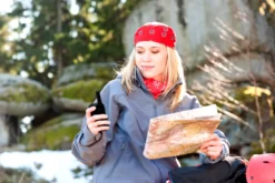 Alecto FR-175 QUADSET - Set Von 4 Funkgeräten - Reichweite Von Bis Zu 7 Kilometern, Weiß/schwarz -Elektronikpunkt e02be5482790231b3c66b46236a5d508